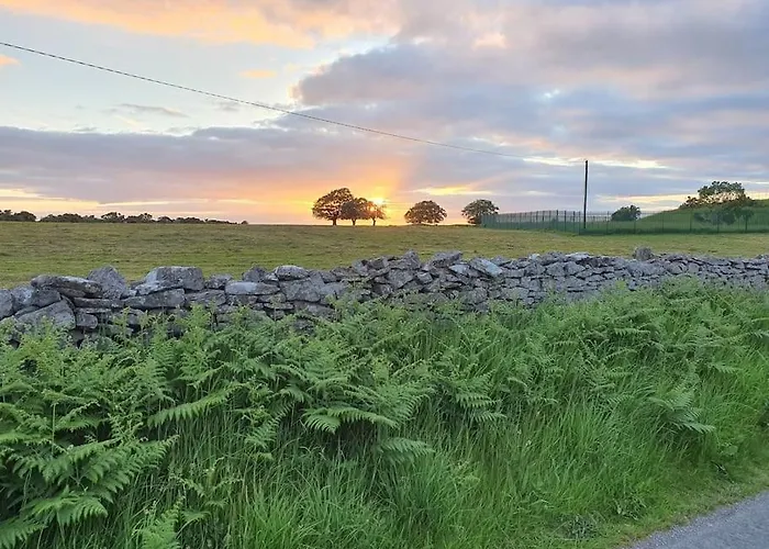 Peaceful Farm In Menlough Near Mountbellew, Ballinasloe, Athlone & Ferienhaus